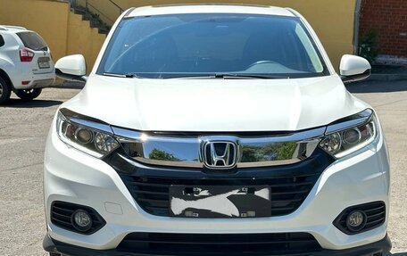 Honda Vezel, 2021 год, 1 390 000 рублей, 2 фотография