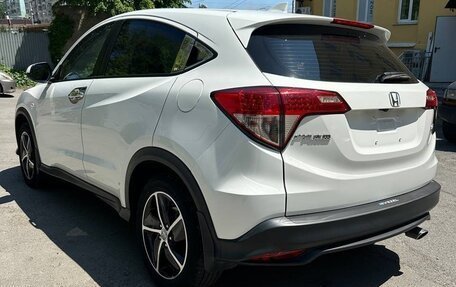 Honda Vezel, 2021 год, 1 390 000 рублей, 3 фотография