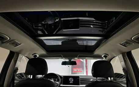 Volkswagen Tiguan II, 2022 год, 2 177 800 рублей, 11 фотография