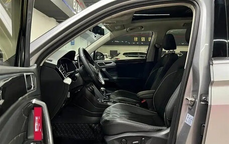 Volkswagen Tiguan II, 2022 год, 2 177 800 рублей, 7 фотография