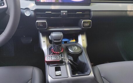 Toyota RAV4, 2026 год, 4 550 000 рублей, 13 фотография