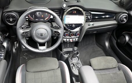 MINI Cabrio, 2024 год, 4 500 000 рублей, 28 фотография