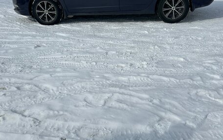 Honda Insight II рестайлинг, 2009 год, 900 000 рублей, 4 фотография