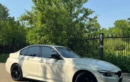 BMW 3 серия, 2017 год, 2 200 000 рублей, 2 фотография