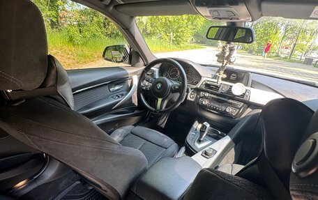 BMW 3 серия, 2017 год, 2 200 000 рублей, 23 фотография