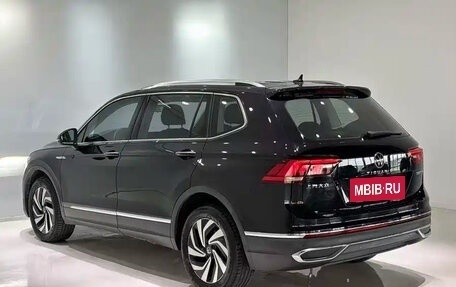 Volkswagen Tiguan II, 2023 год, 2 040 123 рублей, 6 фотография
