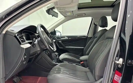 Volkswagen Tiguan II, 2023 год, 2 040 123 рублей, 7 фотография