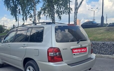 Toyota Highlander III, 2004 год, 950 000 рублей, 1 фотография