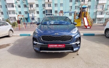 KIA Sportage IV рестайлинг, 2020 год, 2 800 000 рублей, 1 фотография
