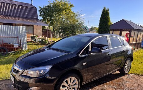 Opel Astra J, 2011 год, 460 000 рублей, 2 фотография