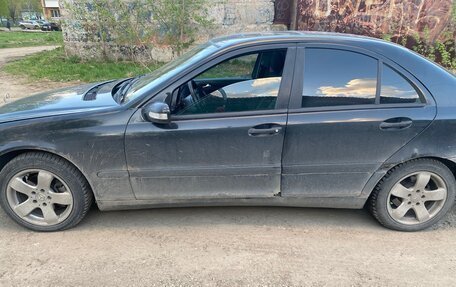 Mercedes-Benz C-Класс, 2001 год, 295 000 рублей, 4 фотография