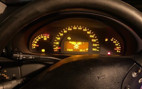 Mercedes-Benz C-Класс, 2001 год, 295 000 рублей, 6 фотография
