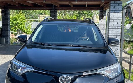 Toyota RAV4, 2019 год, 2 550 000 рублей, 2 фотография