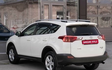 Toyota RAV4, 2013 год, 2 000 000 рублей, 7 фотография