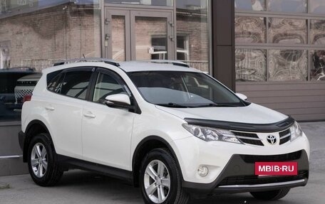 Toyota RAV4, 2013 год, 2 000 000 рублей, 3 фотография