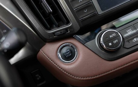 Toyota RAV4, 2013 год, 2 000 000 рублей, 16 фотография