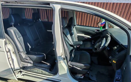Toyota ISis I, 2013 год, 1 250 000 рублей, 7 фотография