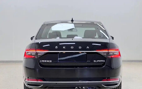 Skoda Superb III рестайлинг, 2025 год, 2 035 000 рублей, 5 фотография