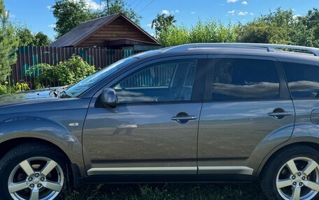 Mitsubishi Outlander III рестайлинг 3, 2008 год, 750 000 рублей, 5 фотография