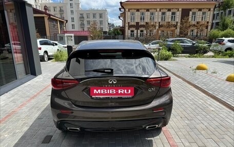 Infiniti Q30, 2016 год, 2 200 000 рублей, 6 фотография