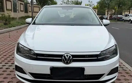 Volkswagen Polo, 2022 год, 1 015 010 рублей, 2 фотография