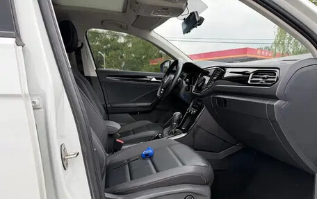 Volkswagen T-Roc I, 2024 год, 1 330 100 рублей, 14 фотография