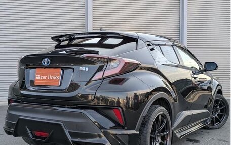 Toyota C-HR I рестайлинг, 2018 год, 1 910 000 рублей, 6 фотография