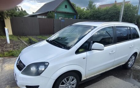 Opel Zafira B, 2012 год, 570 000 рублей, 2 фотография