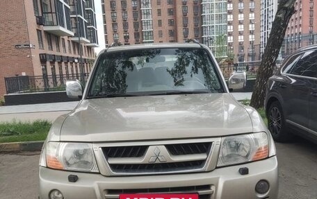Mitsubishi Pajero III рестайлинг, 2006 год, 850 000 рублей, 2 фотография