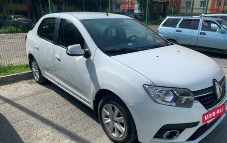 Renault Logan II, 2018 год, 750 000 рублей, 2 фотография