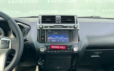 Toyota Land Cruiser Prado 150 рестайлинг 2, 2014 год, 3 370 000 рублей, 10 фотография