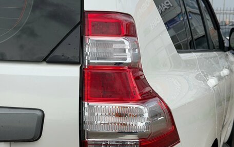 Toyota Land Cruiser Prado 150 рестайлинг 2, 2015 год, 3 500 000 рублей, 13 фотография