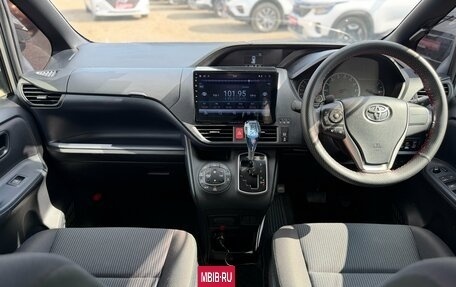 Toyota Voxy III, 2016 год, 2 000 000 рублей, 22 фотография