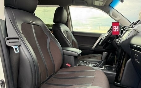 Toyota Land Cruiser Prado 150 рестайлинг 2, 2015 год, 3 500 000 рублей, 21 фотография