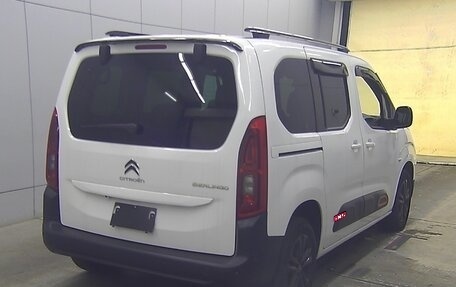 Citroen Berlingo III, 2022 год, 1 300 404 рублей, 3 фотография