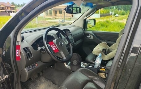 Nissan Navara (Frontier), 2010 год, 1 200 000 рублей, 8 фотография