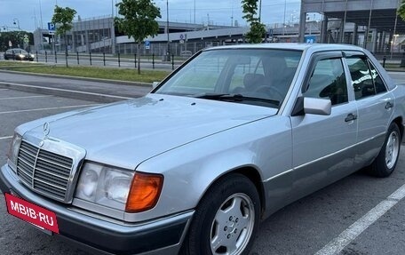 Mercedes-Benz E-Класс, 1993 год, 350 000 рублей, 3 фотография