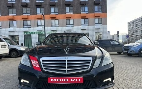 Mercedes-Benz E-Класс, 2010 год, 1 590 000 рублей, 3 фотография