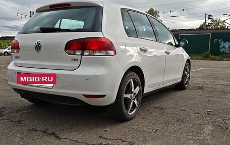 Volkswagen Golf VI, 2011 год, 800 000 рублей, 5 фотография