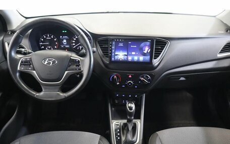 Hyundai Solaris II рестайлинг, 2017 год, 1 345 000 рублей, 11 фотография