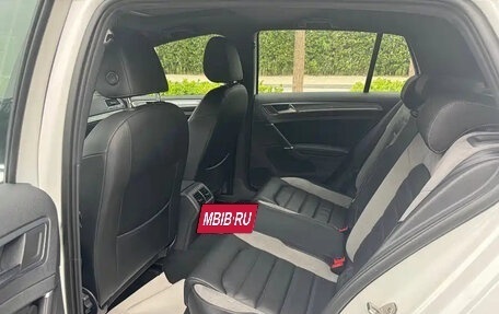 Volkswagen Golf VII, 2018 год, 1 435 035 рублей, 16 фотография