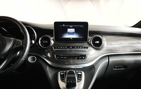 Mercedes-Benz V-Класс, 2019 год, 4 700 000 рублей, 15 фотография
