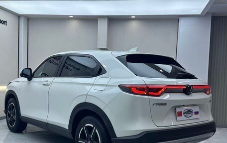 Honda Vezel, 2023 год, 1 880 000 рублей, 2 фотография