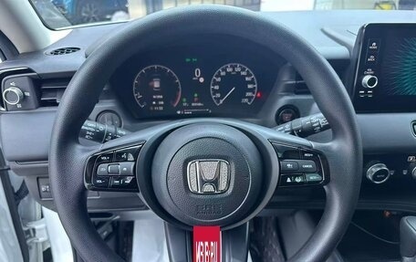 Honda Vezel, 2023 год, 1 880 000 рублей, 10 фотография