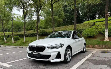 BMW 1 серия, 2022 год, 1 300 004 рублей, 1 фотография