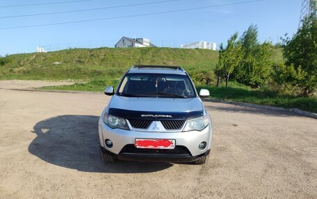 Mitsubishi Outlander III рестайлинг 3, 2008 год, 1 000 060 рублей, 2 фотография