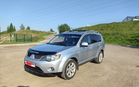 Mitsubishi Outlander III рестайлинг 3, 2008 год, 1 000 060 рублей, 7 фотография