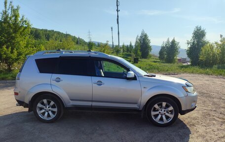 Mitsubishi Outlander III рестайлинг 3, 2008 год, 1 000 060 рублей, 5 фотография