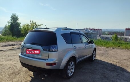Mitsubishi Outlander III рестайлинг 3, 2008 год, 1 000 060 рублей, 4 фотография