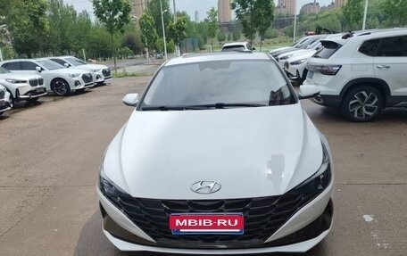 Hyundai Elantra, 2021 год, 1 355 000 рублей, 2 фотография